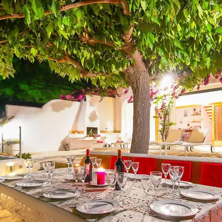 Villa White Rock With Breathtaking Views And Pool Colera